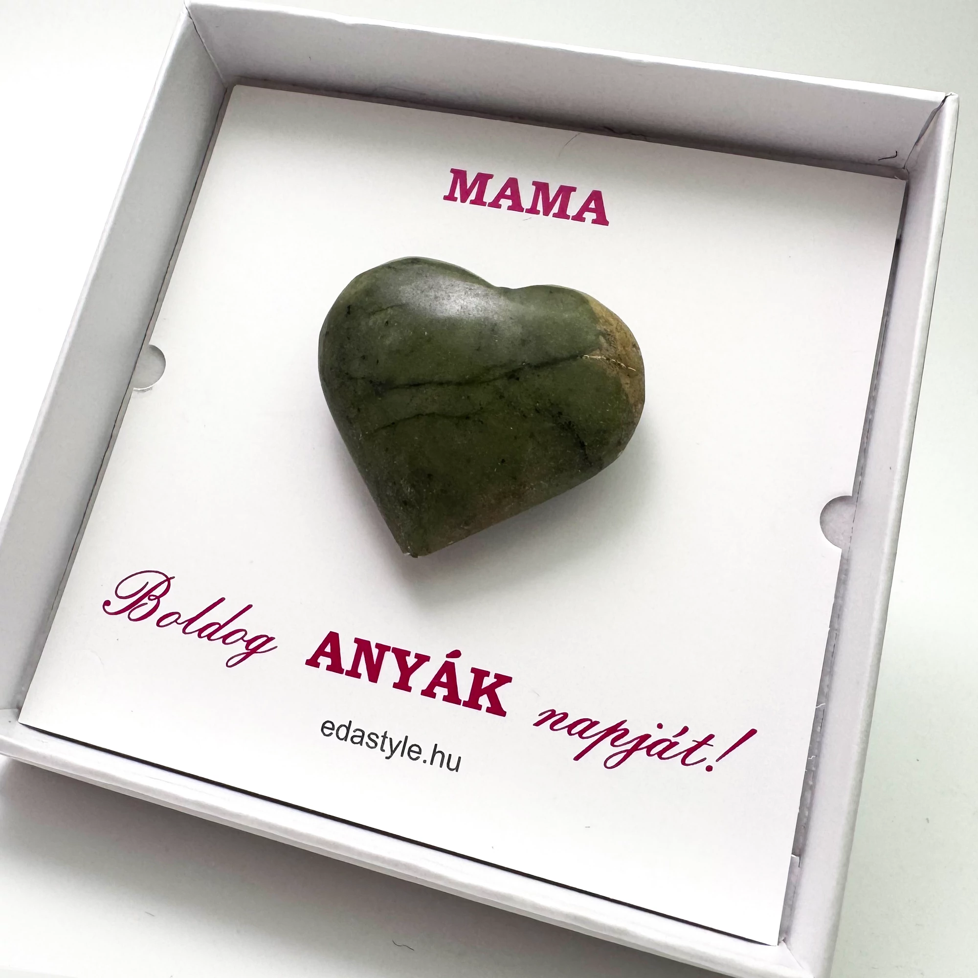 Anyák napi ásvány szív nefrit (Mama)